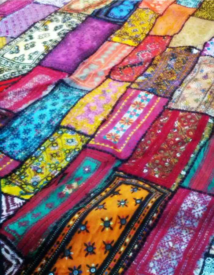 Tharri Tuk - A blend of various indigenous stitches, fabric and design materials such as cotton, polyester and mirrors.