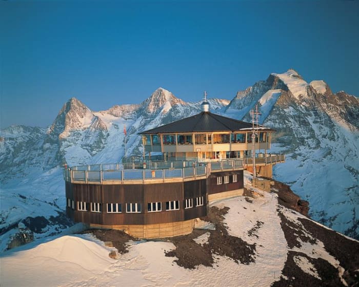Piz Gloria, Blofeld's Swiss retreat and a stark contrast to the sunny locations Connery found himself in