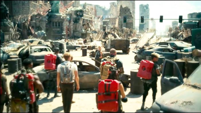 That whole team puts some things with them and move inside the Vegas through a container. There the zombies have destructed the whole city.