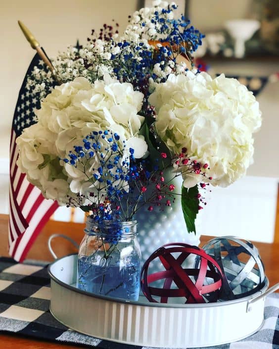 40+ Stunning Patriotic Centerpieces to DIY for the 4th of July - HubPages