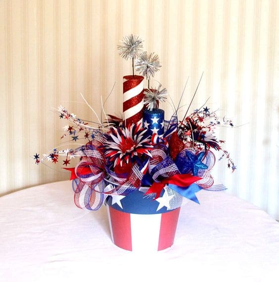 40+ Stunning Patriotic Centerpieces to DIY for the 4th of July - HubPages