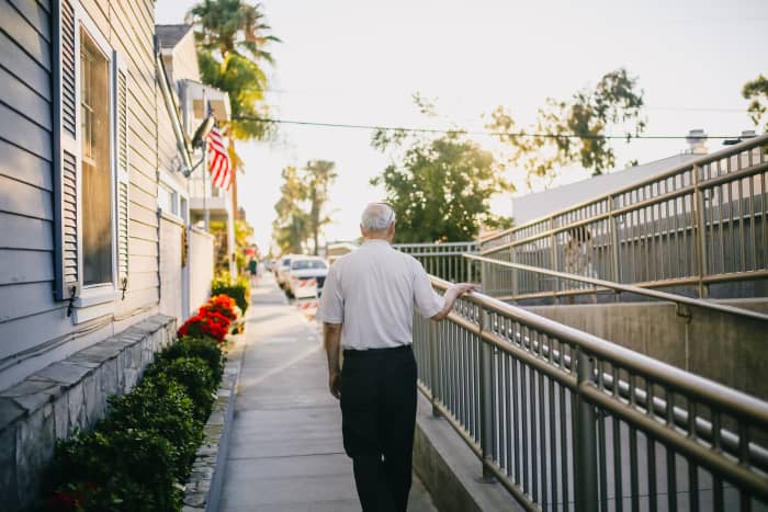 According to a study, seniors’ health and well-being may depend in part on how much time they spend with their extended families.