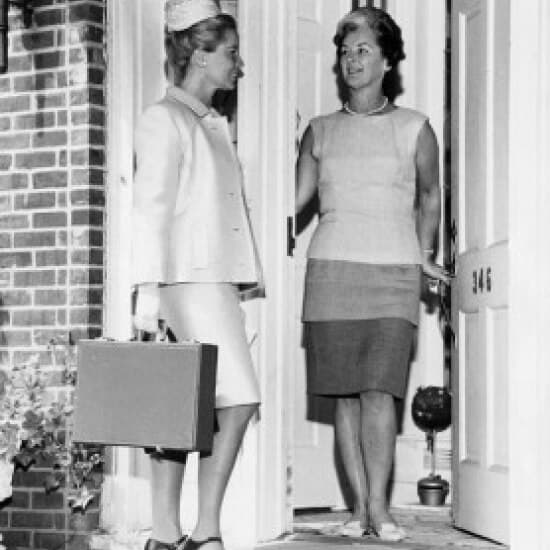 Yes! Very true! There are thousands of door-to-door salespersons as women have big success in their careers.