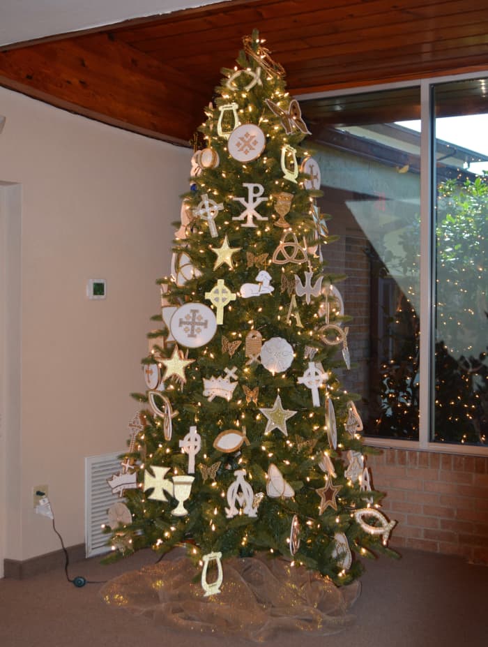 This was the Chrismon Tree in the church we belonged to during the time we lived in Florida.