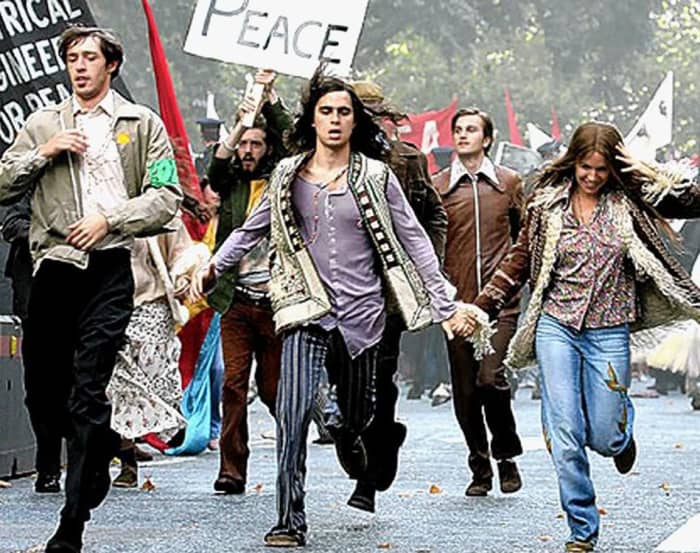 One of the difficulties opponents to the Counter Culture had in combating the movement was their lack of select leaders whom they rallied behind. It was very much a grass roots cause.