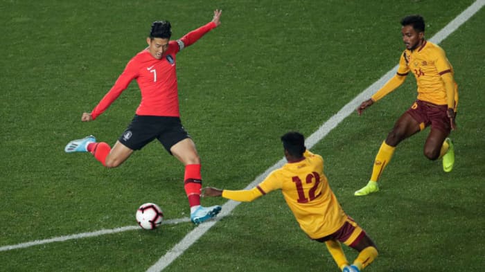 Tottenham’s Heung Min Son takes control over the ball in a World Cup Qualifier against Sri Lanka in 2019. The Koreans took the W in a comfortable 8-0 win against the Lankans.