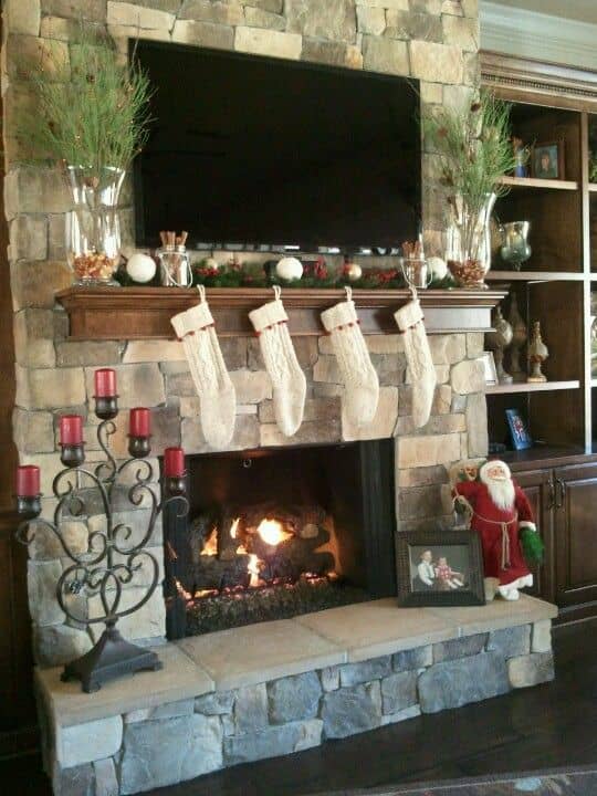 35+ Stunning Christmas Mantel Decorations for 2022 - HubPages