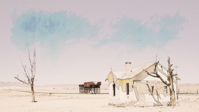 Old Railway Station: Image by Brigitte makes custom works from your photos, thanks a lot from Pixabay