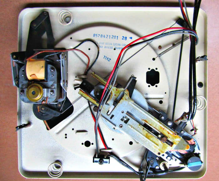 Flaw less dedication to design was the way stereophonic reproduction was developed for the Curtis Mathes turntable in 1959.