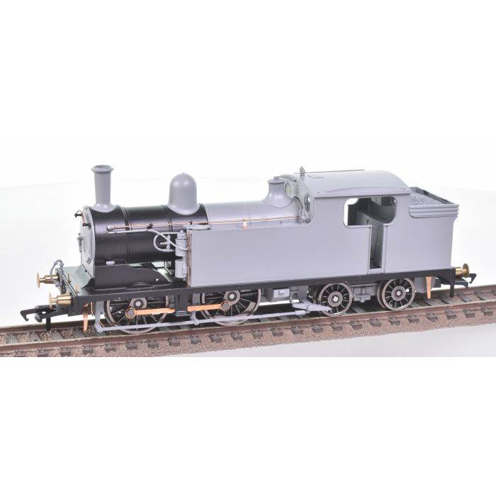 This is the NER Class O mock-up with its plain bunker. The livery will be unique in the area of ready-to-run models. So far (as I know) no model manufacturer has done this.