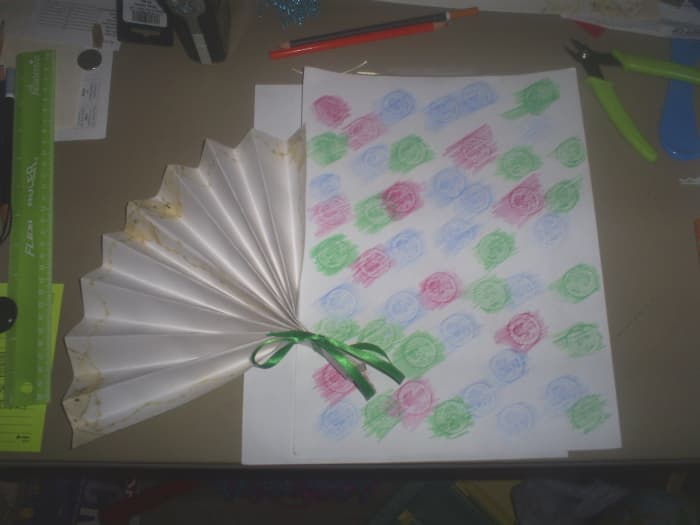 How To Make Fun And Simple Paper Crafts: Easy Things You Can Make Out of Paper Such As A Fan