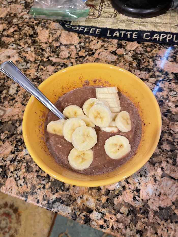 yummy-crunchy-creamy-chocolatey-peanut-butter-banana-malt-o-oatmeal