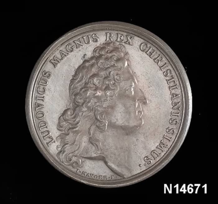 Commemorative medal struck to honor Louis XIV's rare victory at Beachy Head. Usually, it was the other way around