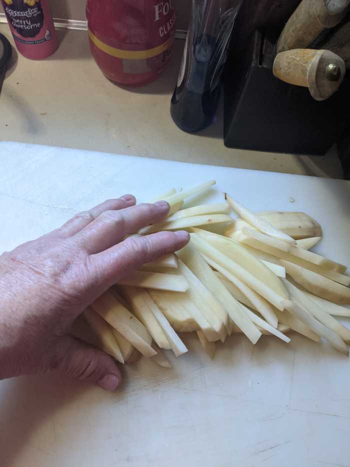 Deep Fryer Oil Clarifying with a Raw Potato HubPages