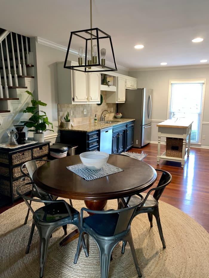 Cleaning up your mess as you go can help you avoid having to face a disaster zone in the kitchen after dinner.