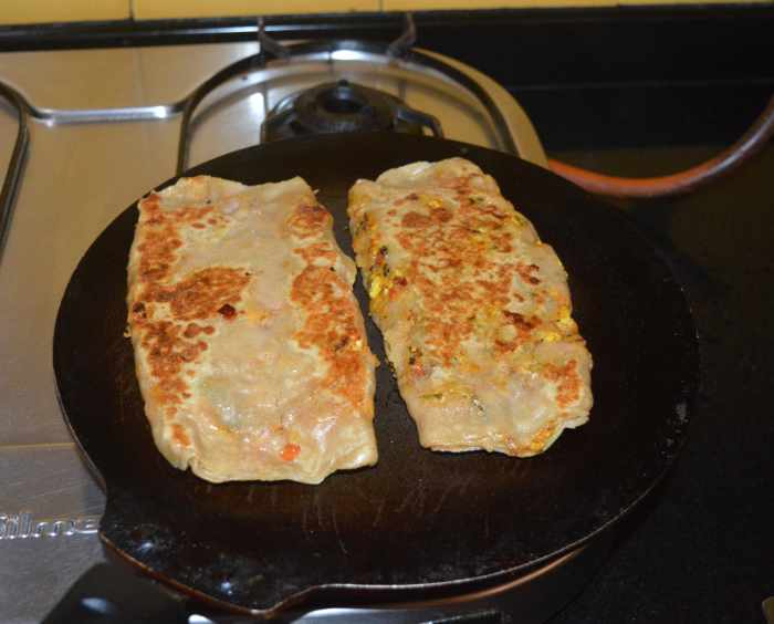 Shallow-fry until all the sides become crispy and golden brown. 