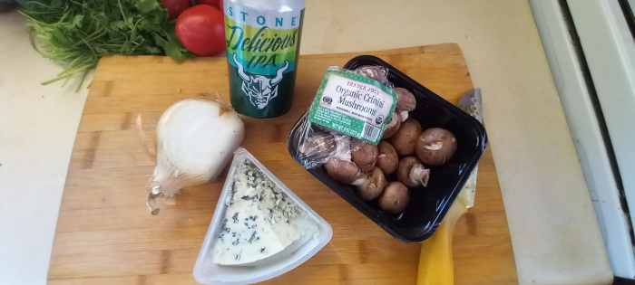 A few simple ingredients lead to cheesy blue heaven.