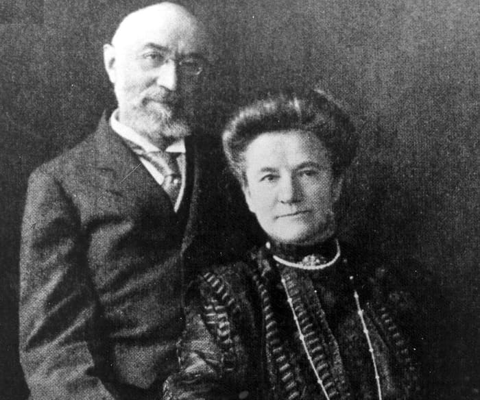 The heart-warming story of Ida and Isidor Straus, the couple who chose to die together on the ill-fated Titanic