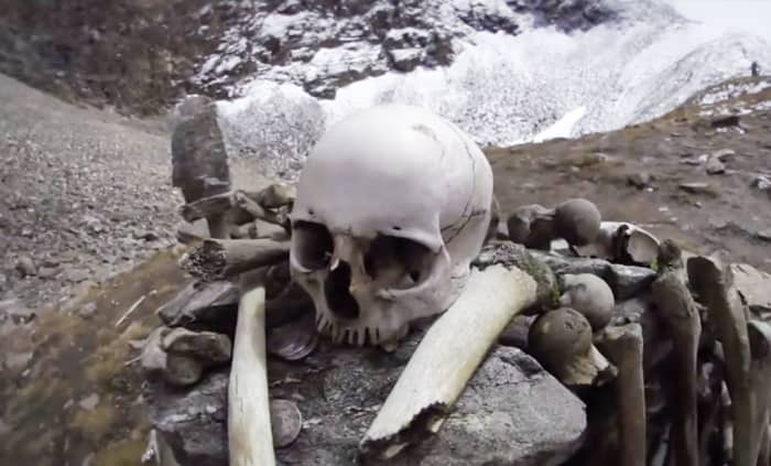 How did more than 800 people die in Roopkund? Why did they, first of all, come to this desolate place?