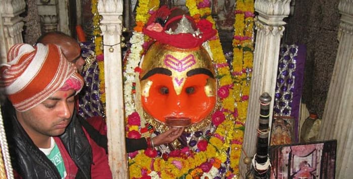 Kaal Bhairav Temple is one of the most famous Shiva temples in the Indian state of Madhya Pradesh. The temple has a unique custom of offering liquor to the deity.
