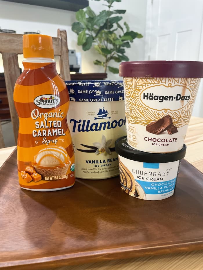 Use any ice cream of your choice. Add extra sweetness with salted caramel or chocolate sauce on top!
