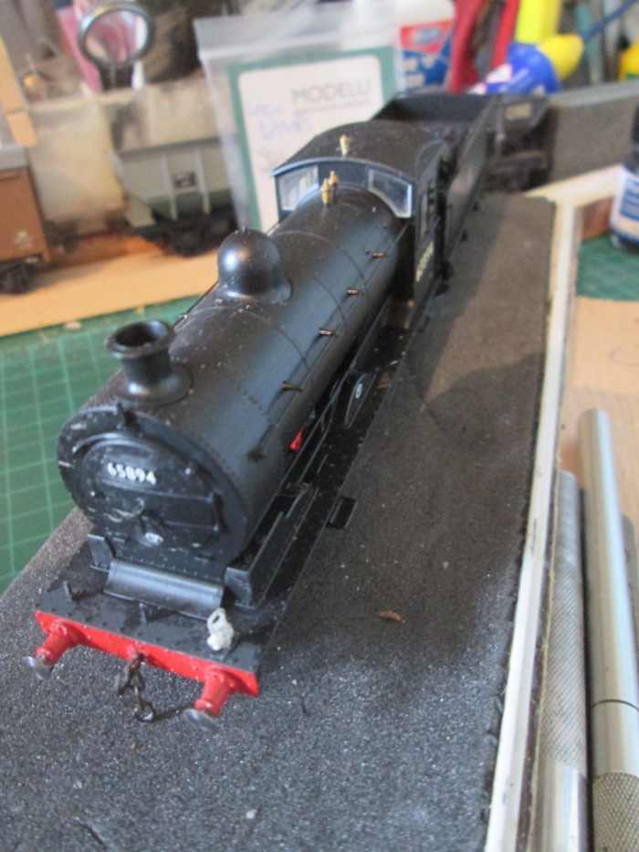 Different viewpoint - this time a model, 65894 in 4 mm scale, OO Gauge ... In revenue earning service (up until 1967) these locos were unfitted and carried three-link couplings, as shown here