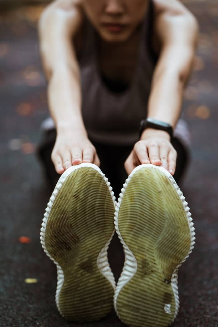 4-ways-to-clean-yellow-soles-bellatory