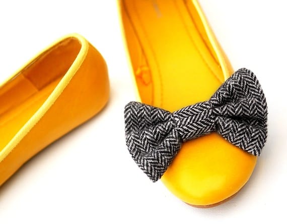 Black & Gray Herringbone Wool Tweed Shoe Bow Clips with Luxurious Zig Zag Chevron Pattern: Many herringbone items predominantly feature the pattern, but it can work well as an accent detail, too.