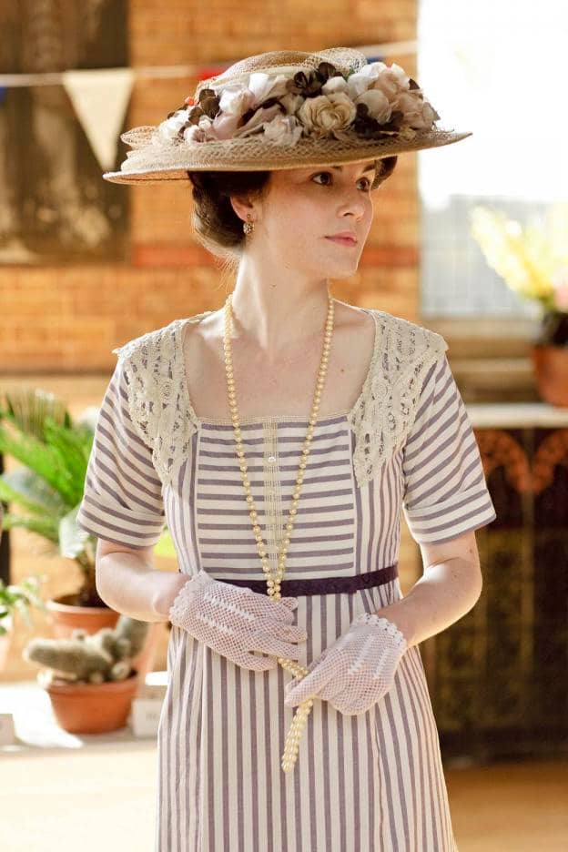 Top 11 Best Costumes From Season 1 Of Downton Abbey Hubpages 
