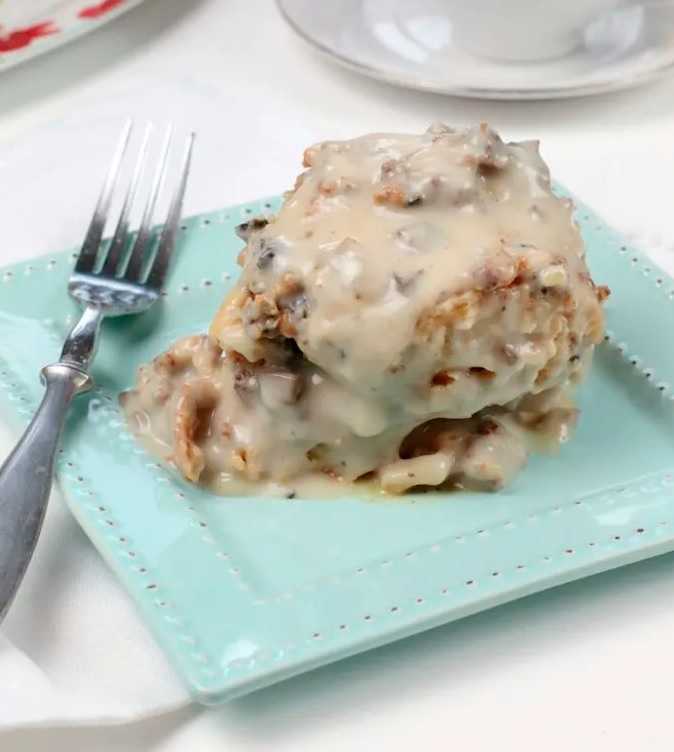 Biscuits and Gravy History of an American Dish + 10 Recipes Delishably