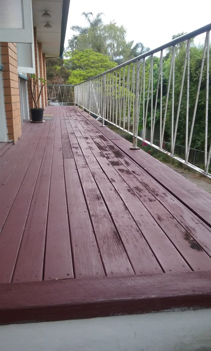 This is the landing as it looks now, it definitely looks a lot better, after the outside timber has been replaced and painted.