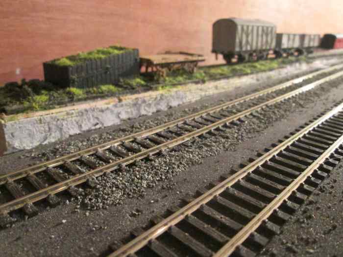 The view across to the 'cripples' siding. Scenic scatter to be added to the track and a low wall (yes, you guessed, Wills') around the end at the incline