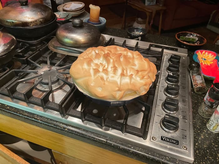 Elegant Pineapple Meringue Pie Recipe Delishably 5386