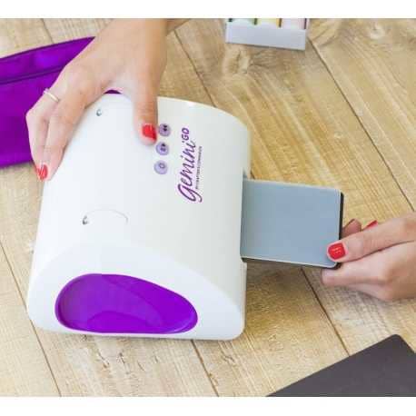 This is the smaller yet powerful version in the Gemini line. Totally portable and perfect for those with limited craft space