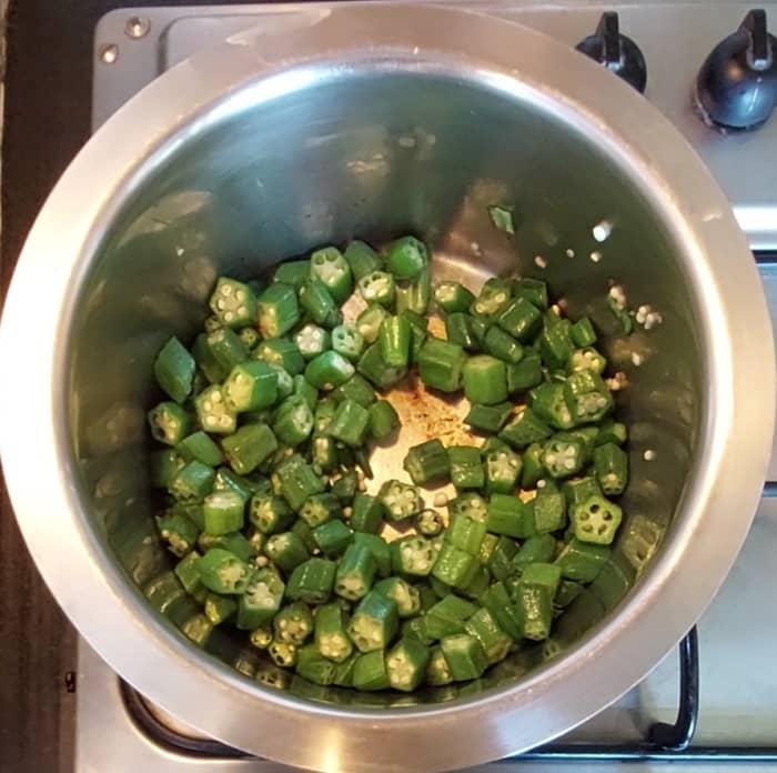 Add 1 teaspoon coconut oil, fry on low flame for 5 minutes or till it loses its stickiness completely. Do not burn.
