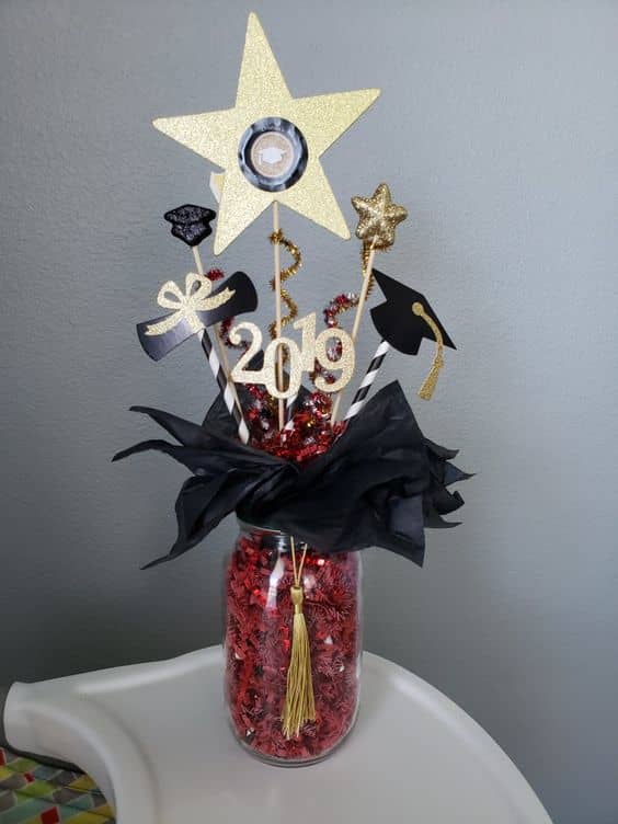 35+ Impressively Easy DIY Graduation Party Centerpieces - Holidappy