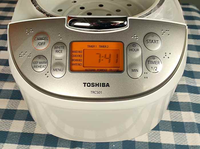 Review of the Toshiba 6Cup Electric Rice Cooker Delishably