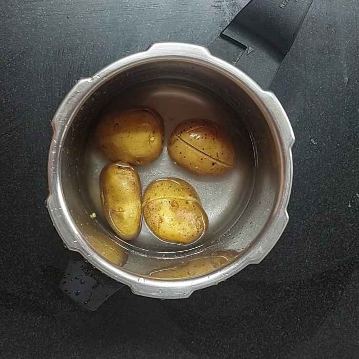 3 Instant Breakfasts Potato Sandwich, Bread Pulao and Bajra Flour Roti