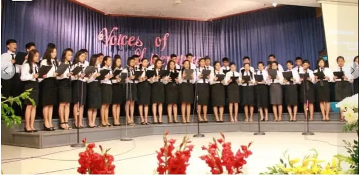 present a speech choir