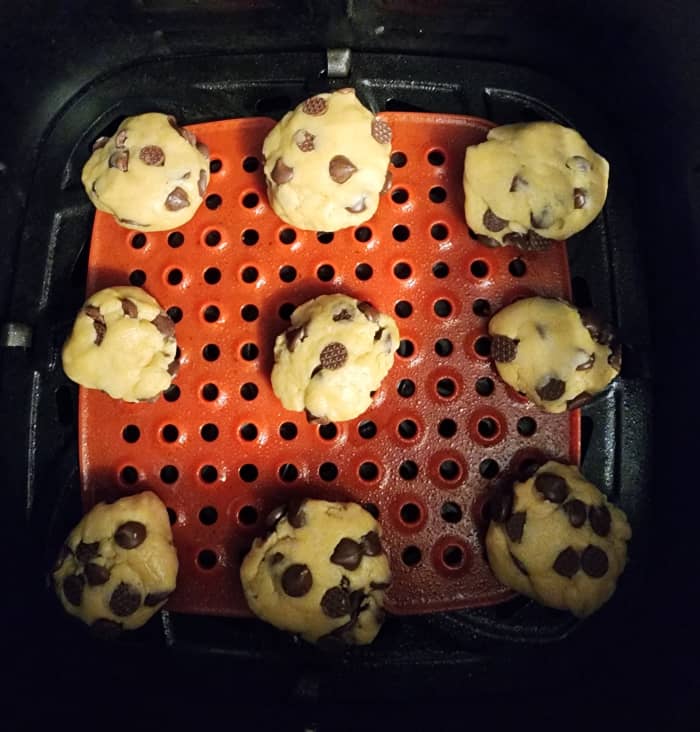 Air Fryer Chocolate Chip Cookie Recipe - Delishably