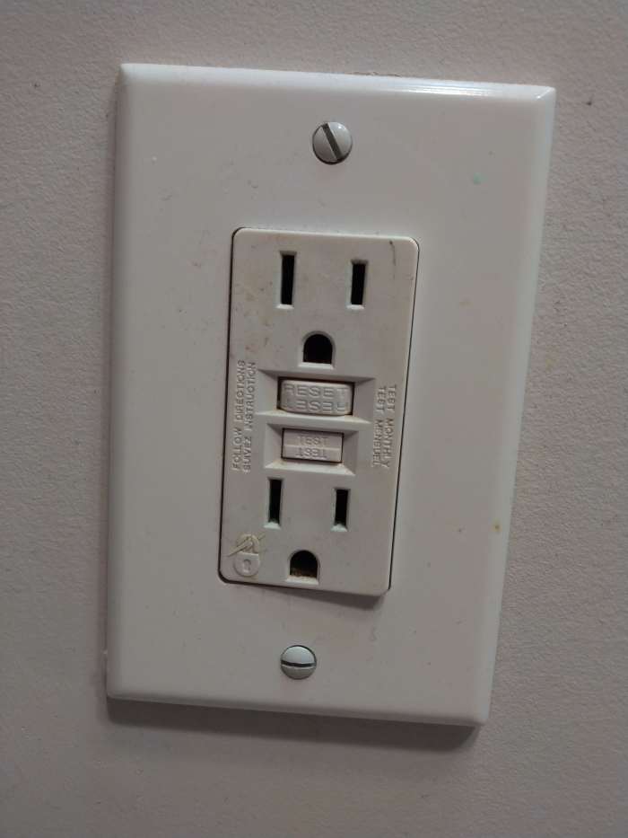 Easy Fix for Faulty Kitchen and Bathroom Electrical Outlets HubPages