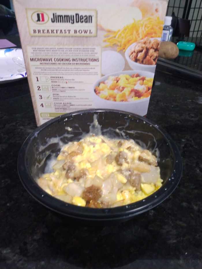 Review Jimmy Dean's Sausage and Gravy Breakfast Bowl Delishably