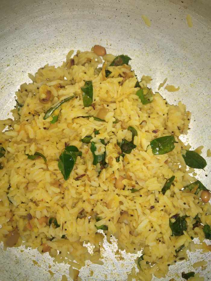 Indori Poha Recipe - HubPages