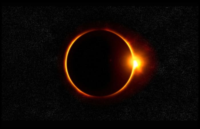 What Happens During a Total Solar Eclipse? - HubPages