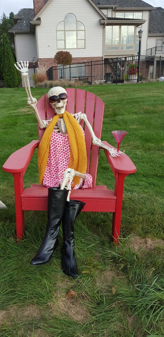 40+ Spooktastic Skeleton Halloween Decoration Ideas For Front Yard ...