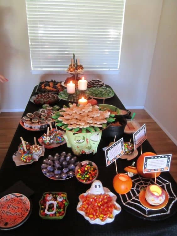 35+ Freakishly Fun and Engaging DIY Halloween Party Ideas for Kids ...