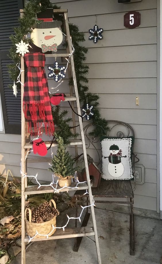 90+ Easy DIY Outdoor Christmas Decorations - Holidappy