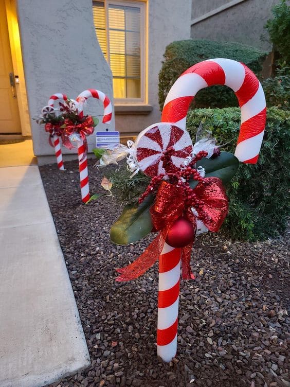 95+ Awesome Outdoor Decorations for Christmas - HubPages