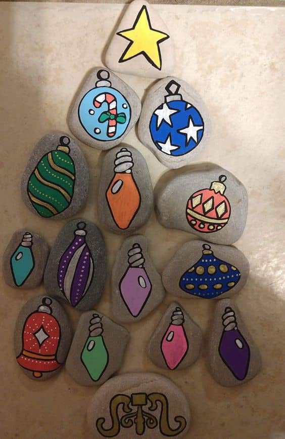 50+ Adorable DIY Christmas Painted Rocks for 2023 - HubPages