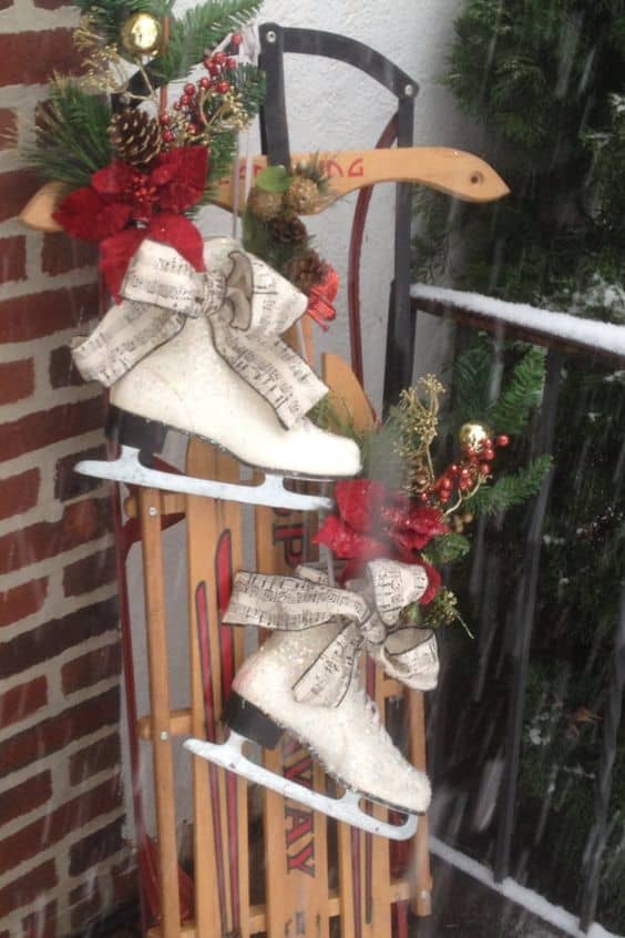 50+ Easy DIY Outdoor Christmas Decorations for Your Yard in 2024 - HubPages